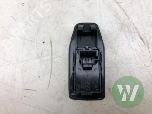 Switch BMW X1 (U11) xDrive 30e Plug-in-Hybrid | BP39915276I30 - Image 4