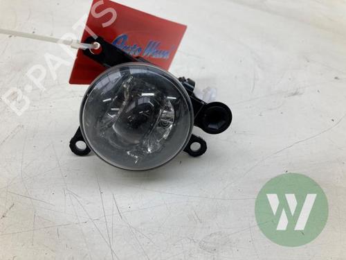 Venstre  Fortil Tågelygte OPEL CROSSLAND X / CROSSLAND (P17, P2QO) 1.2 (75) (131 hp) 32853444