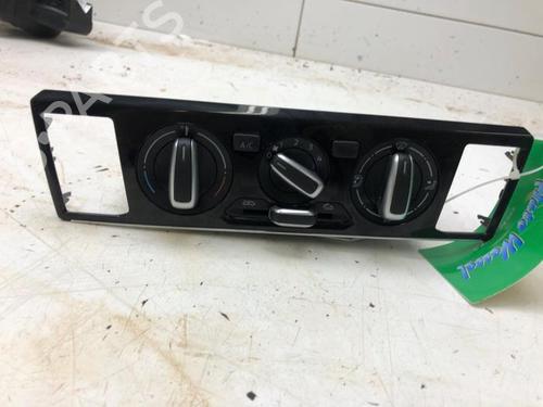 Used Climate control VW UP! (121, 122, BL1, BL2, BL3, 123) 1.0 (60 hp) 17554203