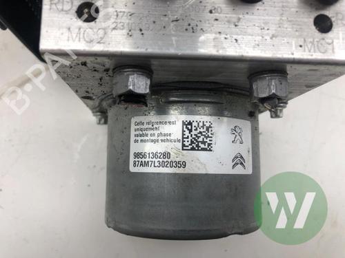 Used ABS pump ABS pump OPEL ASTRA L Sports Tourer (OV5) 1.2 (FRHNPJ) (110 hp) 39914185 39914185