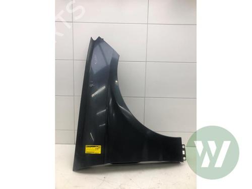 Used Right front fenders Right front fenders 37433559 37433559