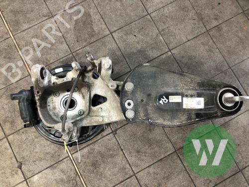 Used Right rear steering knuckle Right rear steering knuckle VW ID. Buzz Bus (EBB, EBJ) Electric (EBB, EBJ) (286 hp) 39916188 39916188