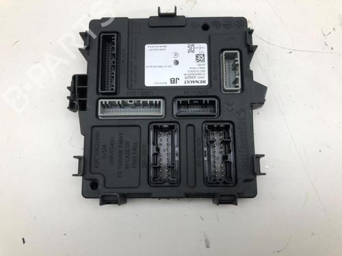 Used Electronic module RENAULT ZOE Hatchback Van (BFM_) Electric (BFMC, BFMD) (136 hp) 30333849