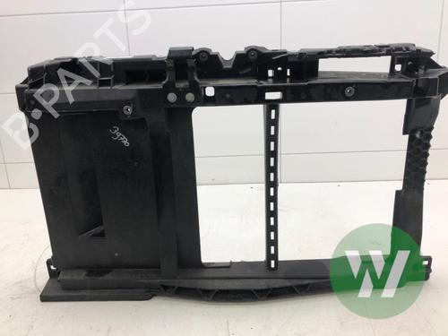 Frontplade/Frontkurv Frontplade/Frontkurv OPEL CORSA F (P2JO) 1.2 (68) (75 hp) 33954647 33954647