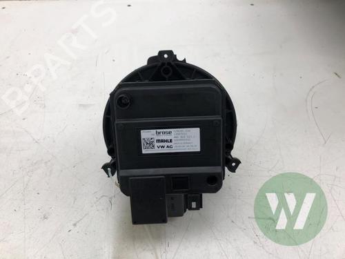 heater-blower-motor-audi-a4-b9-8w2-8wc-2015-33918765 main image