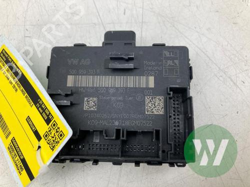 Module électronique Module électronique VW GOLF SPORTSVAN VII (AM1, AN1) 1.5 TSI (130 hp) 36038759 36038759