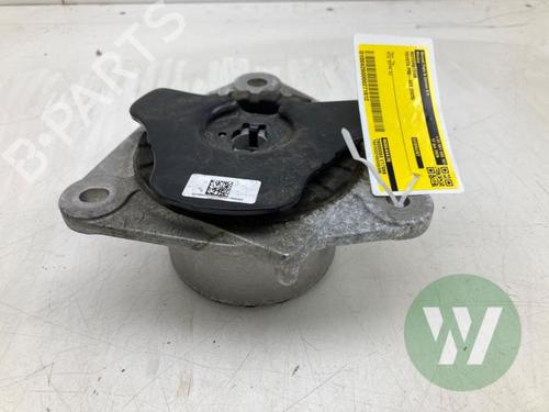 Used Gearbox mount Gearbox mount TOYOTA PROACE MAX Van (MFY_, MFQ_) 2.2 D4D 140 (MFY4) (140 hp) 39915348 39915348