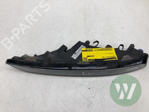 Used Right daytime light Right daytime light 37031287 37031287