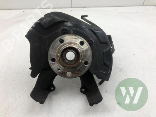 Fusee rechts voor VW T-CROSS (C11, D31) 1.5 TSI (150 hp) 32151754