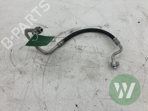 Tubo de aire acondicionado Tubo de aire acondicionado VW PASSAT B8 (3G2, CB2) 2.0 TDI (150 hp) 35798167 35798167
