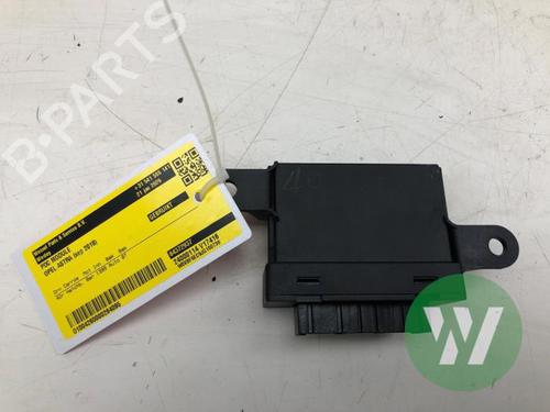 Used Electronic module OPEL ASTRA K (B16) 1.4 Turbo (68) (150 hp) 31865102