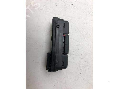 Switch MERCEDES-BENZ CLA Shooting Brake (X117) CLA 180 (117.942) | BP14576465I30 