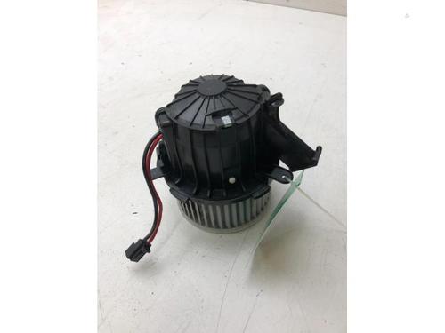 Used Heater blower motor AUDI A4 B8 Avant (8K5) 2.0 TDI (150 hp) 11978651