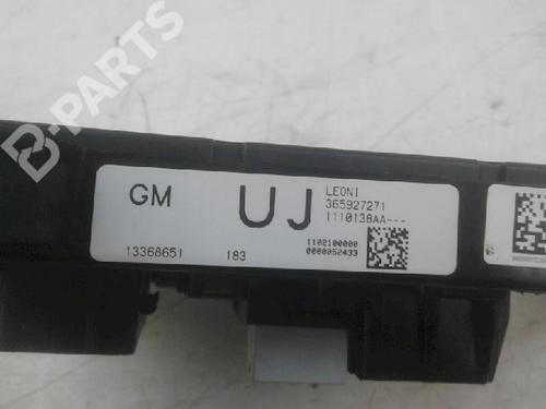 Fuse box OPEL ASTRA J (P10) 1.7 CDTI (68) | BP4842015E1 