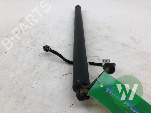 Tailgate lift support PORSCHE MACAN (95B) 3.0 S Diesel | BP37199621C138 - Image 3