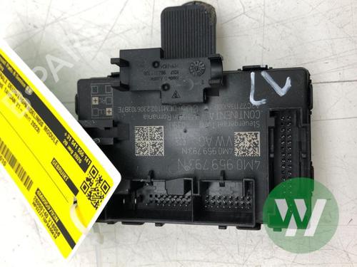 Used Electronic module Electronic module PORSCHE TAYCAN Cross Turismo (Y1B) 4S Performance Battery Plus (Y1BDB1) (571 hp) 39916064 39916064
