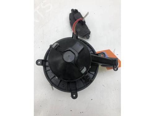 Used Heater blower motor MERCEDES-BENZ V-CLASS (W447) V 250 BlueTEC / d (447.811, 447.813, 447.815) (190 hp) 20722586