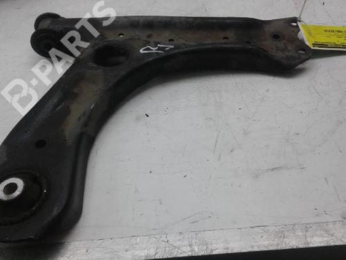 Used Right front suspension arm AUDI A1 (8X1, 8XK) 1.6 TDI (90 hp) 4712518