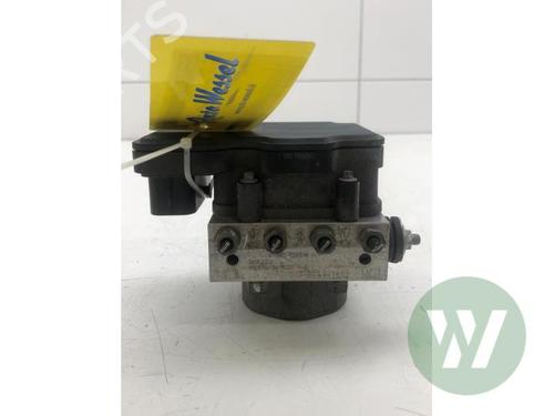 Used ABS pump ABS pump RENAULT CLIO IV Grandtour (KH_) 0.9 TCe 90 (90 hp) 33721264 33721264