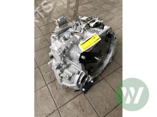 Used Gearbox Gearbox OPEL CROSSLAND X / CROSSLAND (P17, P2QO) 1.2 (75) (131 hp) 35718205 35718205