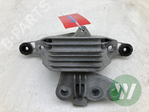 Getriebehalter für OPEL INSIGNIA B Sports Tourer (Z18) 1.5 CDTi (35) (122 hp) 32404427