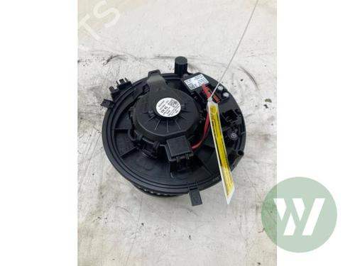 Used Heater blower motor Heater blower motor SKODA OCTAVIA IV Combi (NX5, PV5) 1.5 TSi (150 hp) 40197492 40197492