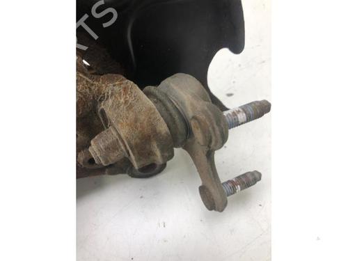 Right front steering knuckle AUDI Q3 (8UB, 8UG) 2.0 TFSI quattro | BP22384839M26 