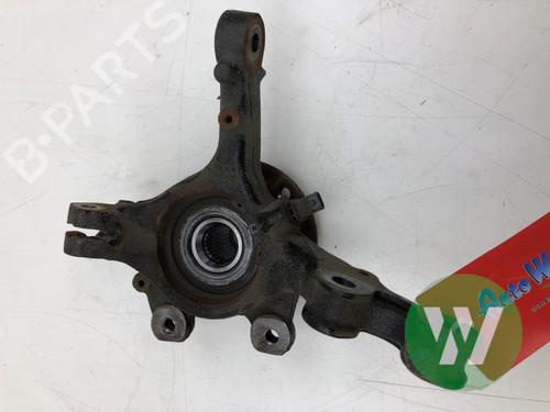 Left front steering knuckle OPEL CORSA F (P2JO) 1.2 (68) | BP31371183M25