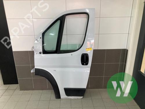 left-front-door-toyota-proace-max-van-mfy_-mfq_-2024-39915123 main image