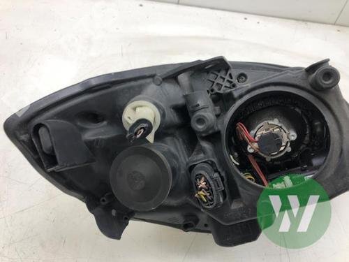 Left headlight SKODA ROOMSTER (5J7) 1.4 TDI | BP32632398C28