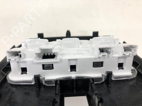 Used Interior roof light Interior roof light OPEL MOKKA 1.2 (76) (136 hp) 39913868 39913868