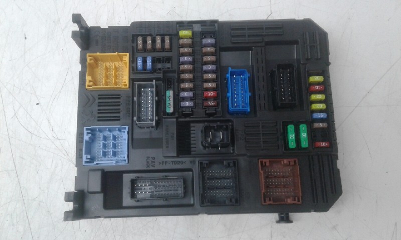 Fuse Box Opel Astra K B16 1 4 Turbo 68 Delphi 3647135