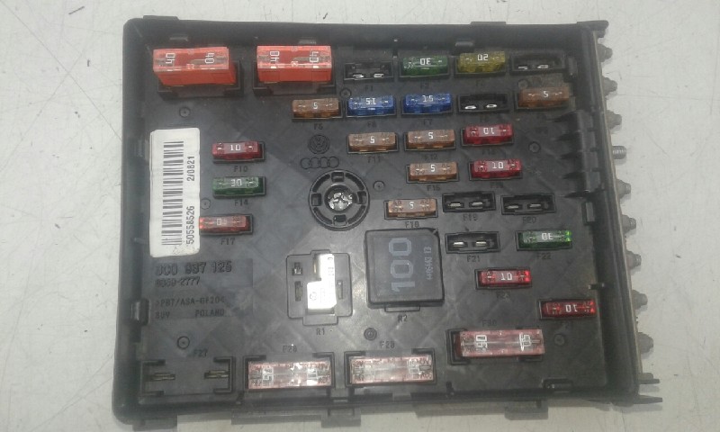Fuse Box Vw Passat Variant 3c5 1 6 Tdi Volkswagen 3c0937125a
