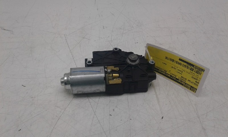 Sunroof engine BMW 1 (F20) 120 d 7848493 | B-Parts