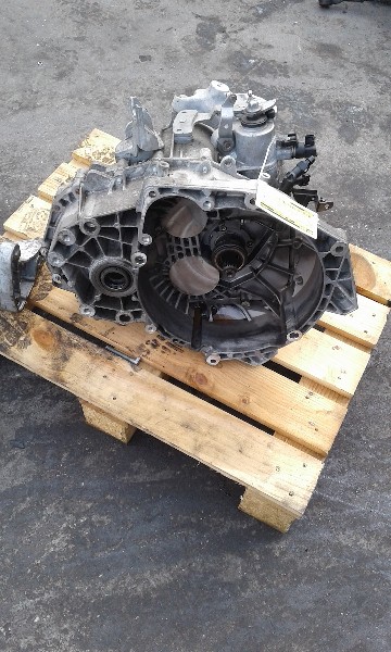Manual gearbox OPEL ASTRA J Sports Tourer (P10) 2.0 CDTI (35 