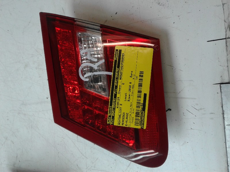 Right Taillight Mercedes Benz E Class Coupe C207 E 220 Cdi 207 302 Mercedes Benz 2078200464 B Parts