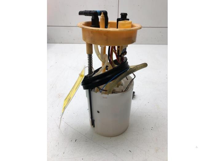 HELLA 2SK 012 337-061 Heckleuchte - Rechts - Für U.a. VW T6 Box (Sga