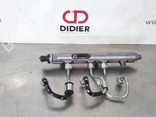 Used Injection rail JAGUAR XF II (X260) 3.0 D (300 hp) 10883819