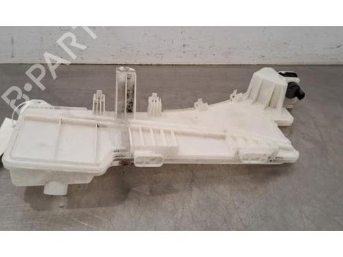 Windscreen washer tank PEUGEOT 3008 II SUV (MC_, MR_, MJ_, M4_) 1.2 THP/ PureTech 130 (MRHNSM, MRHNSU, MRHNSJ, MRHNYW,... | BP29214755C113 