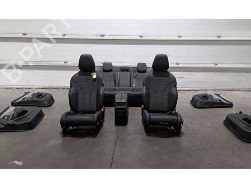 Used Seats set PEUGEOT 308 III (FB_, FH_, FP_, F3_, FM_) PureTech 130 (FPHNSL, FPHNST) (131 hp) 30446952