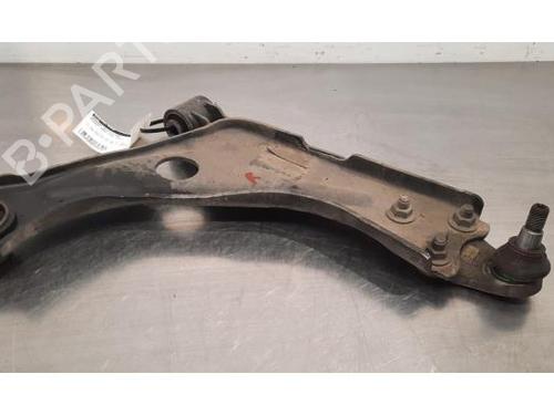Used Right front suspension arm PEUGEOT 5008 II (MC_, MJ_, MR_, M4_) 1.5 BlueHDi 130 (MCYHZJ, MCYHZR, MCYHZX) (131 hp) 23622404