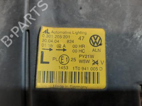 Left headlight VW TOURAN (1T1, 1T2) 2.0 TDI | BP23578945C28 