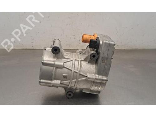 Used AC compressor AC compressor CITROËN C3 IV (CC_, CB_) ë-C3 (CBZYAZ) (113 hp) 33892575 33892575