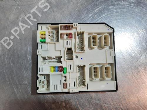 Fuse box RENAULT MASTER III Van (FV) 2.3 dCi 135 FWD (FV0N, FV08, FV06, FV00, FV1S) | BP33132030E1 - Image 2