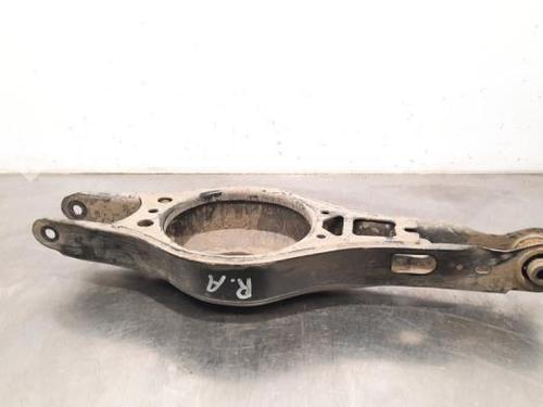 Used Right rear suspension arm TOYOTA COROLLA Estate (_E21_) 1.8 Hybrid (ZWE211) (122 hp) 18237830