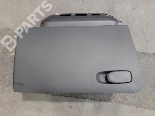 glove-box-volvo-xc40-536-d4-awd-31442718-2017-10876168 main image