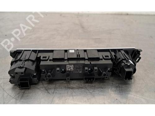 Switch AUDI E-TRON (GEN) 55 quattro | BP24137011I30 