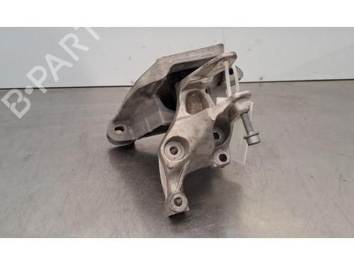 Used Engine mount PEUGEOT EXPERT Van (V_) 2.0 BlueHDi 145 (144 hp) 30331789