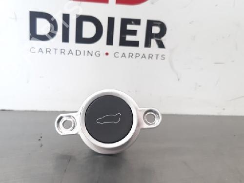 Used Switch TESLA MODEL X (5YJX) 60D AWD (525 hp) 10880146