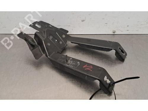 sttte-audi-q4-e-tron-suv-f4b-2020-34117813 main image